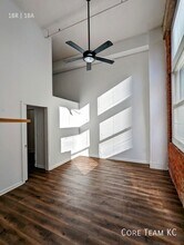 934 Broadway Blvd in Kansas City, MO - Foto de edificio - Building Photo