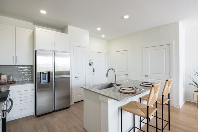 Broadstone Sierra Vista in Rosharon, TX - Building Photo - Building Photo