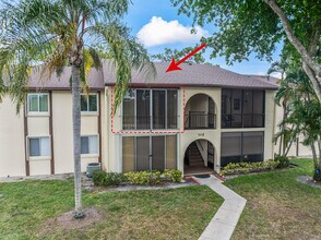 142 Lake Pine Cir in Greenacres, FL - Building Photo - Building Photo