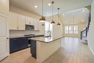 7319 Mayapple Grove Ln in Katy, TX - Foto de edificio - Building Photo