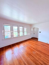 3209 W Grand St, Unit 161BW2G in Detroit, MI - Building Photo - Building Photo