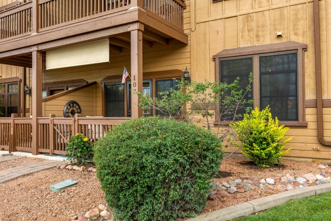 2421 Quarter Horse Trl in Overgaard, AZ - Building Photo - Building Photo