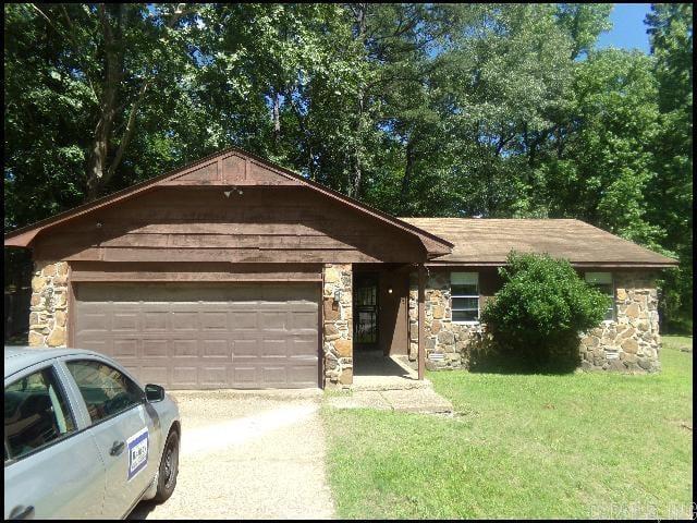 property at 2909 Stephanie Dr