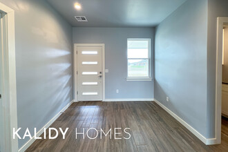 115 Olde Ml Rd in Jones, OK - Building Photo - Building Photo