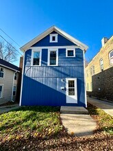 1328 Williamson St in Madison, WI - Building Photo - Building Photo