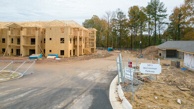 Brier Pointe Retirement Community in Morrisville, NC - Building Photo - Building Photo