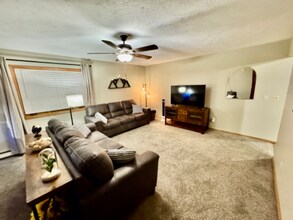 1117 Twentieth Ave in Fairbanks, AK - Building Photo - Building Photo