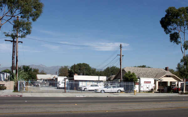 7435-7445 Garvey Ave in Rosemead, CA - Building Photo