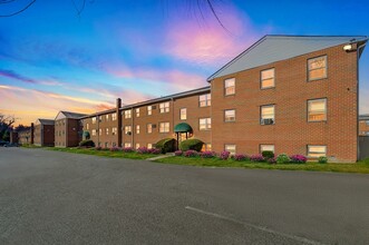 Walnut Chestnut Apartments in Chester, PA - Building Photo - Building Photo