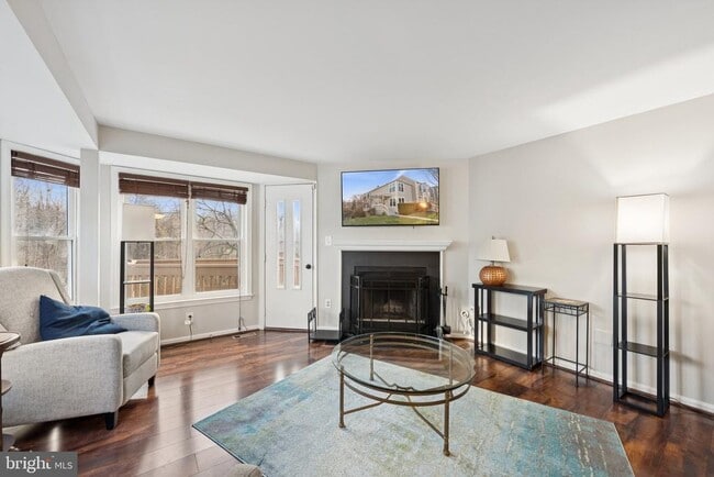 7307 Castleberg Ct in Alexandria, VA - Building Photo - Building Photo