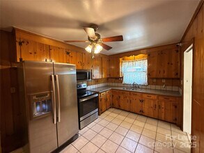 1230 Dean St in Charlotte, NC - Building Photo - Building Photo