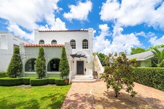 59 NE 42nd St in Miami, FL - Building Photo - Building Photo