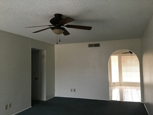 3841 W Bluefield Ave in Glendale, AZ - Building Photo - Building Photo