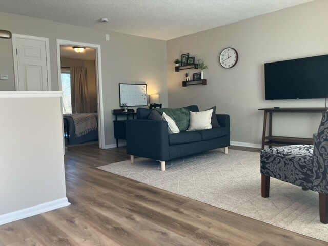 3501 Henry St, Unit 3503 Henry St in Midland, MI - Foto de edificio