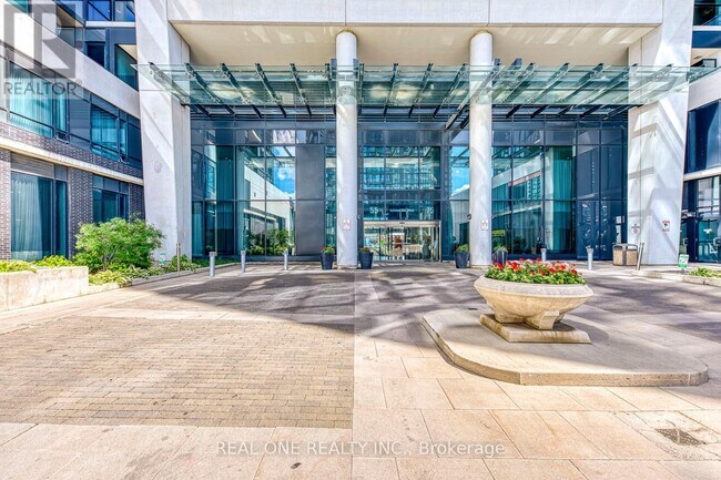 55-455 Eglinton Ave W in Mississauga, ON - Building Photo - Building Photo
