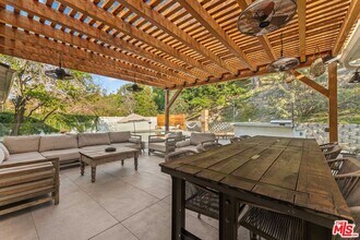 4790 Excelente Dr in Los Angeles, CA - Building Photo - Building Photo