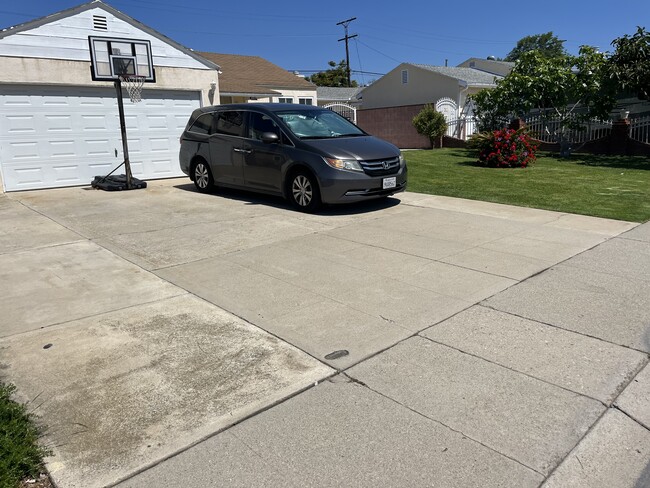 property at 8819 Kittyhawk Ave