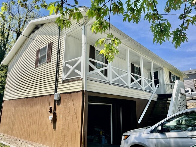 736 Dayton St in Morgantown, WV - Building Photo - Building Photo
