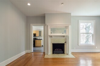 2 Granger Pl in Rochester, NY - Building Photo - Building Photo