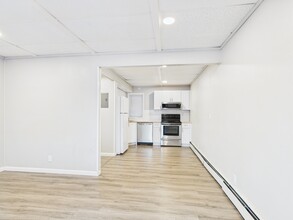 246 E 7th Ave in North Pole, AK - Building Photo - Building Photo