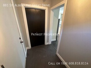 881 St Albert the Great Dr in Sun Prairie, WI - Building Photo - Building Photo