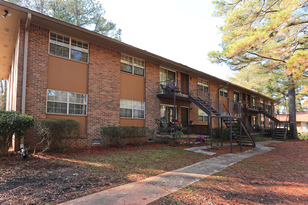 Prince Avondale Apartments in Avondale Estates, GA - Building Photo