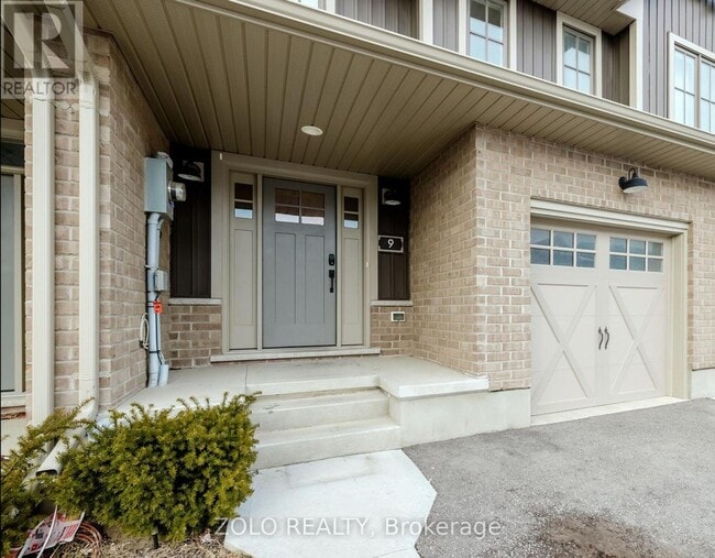 9 Charter Creek Ct in St Thomas, ON - Building Photo - Building Photo