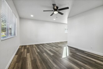 1227 W 4th St, Unit 1 in Tempe, AZ - Building Photo - Building Photo