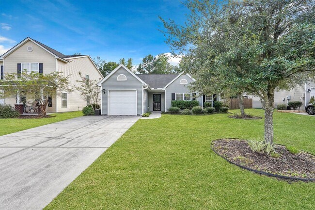 property at 14 Hamilton Grove Dr