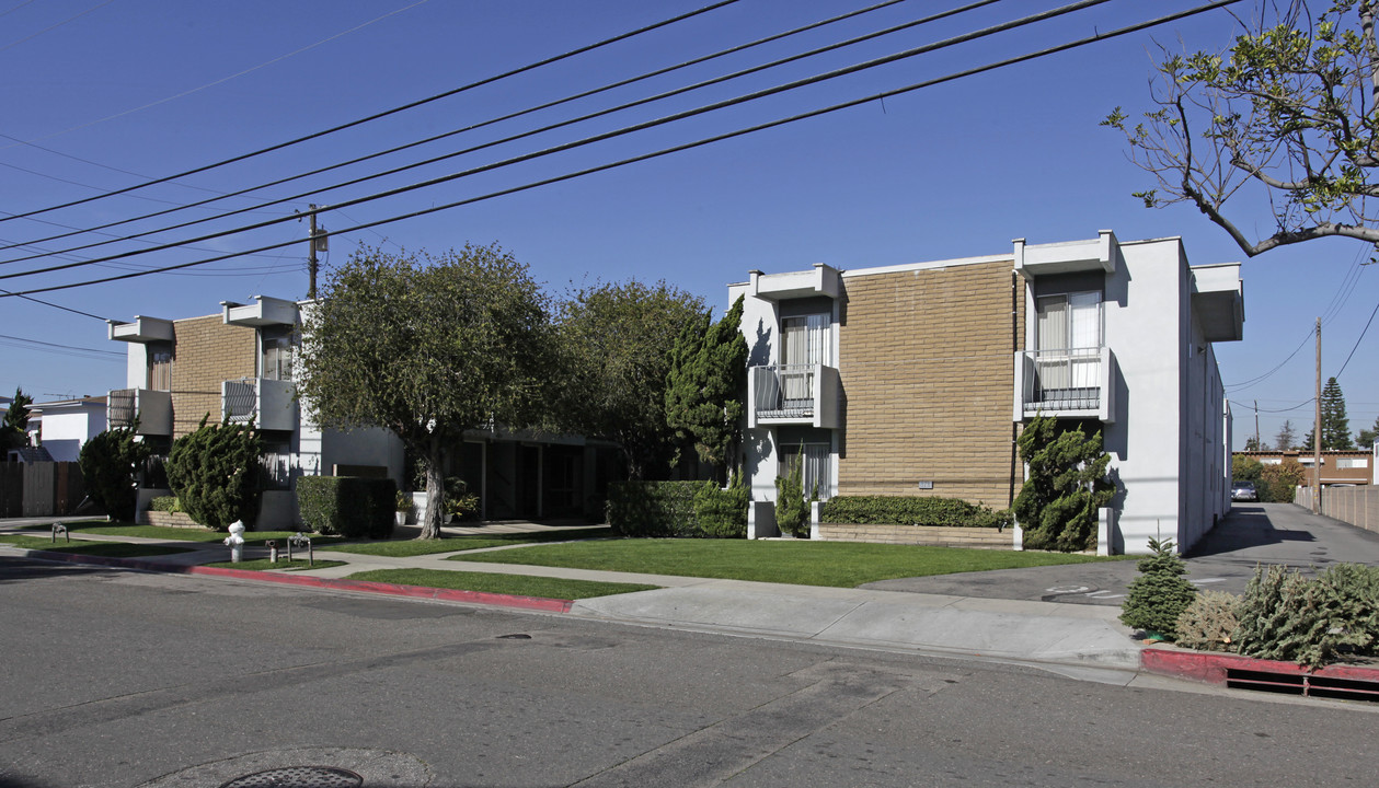 378-384 Avocado St in Costa Mesa, CA - Foto de edificio