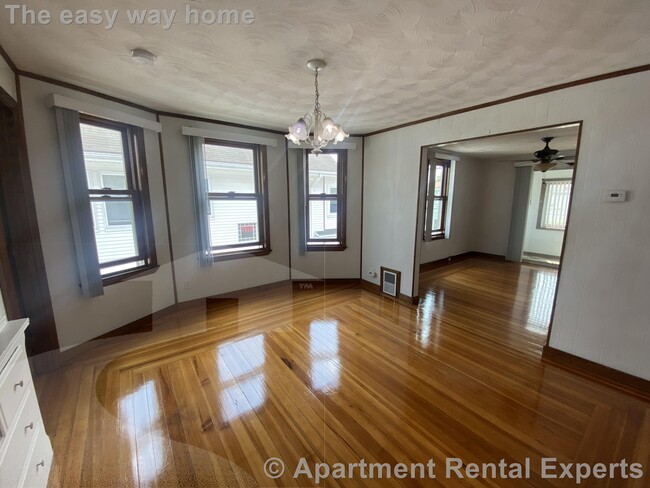 property at 124 Willis Ave