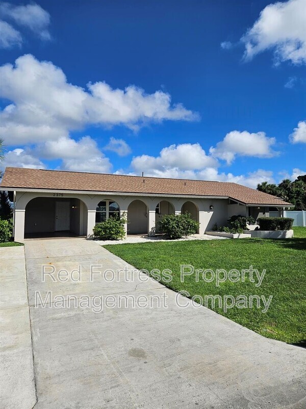 2375 Ivanhoe St in Port Charlotte, FL - Building Photo - Building Photo