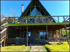 136 Catalina Cir in Lake Hamilton, AR - Building Photo