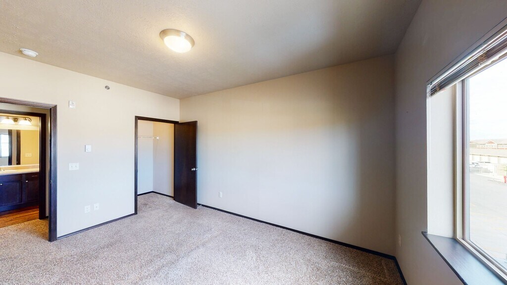 Tallgrass Village Apartments & Townhomes Spirit Lake, IA Apartments