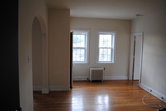 Hardie House Apartments in Bala Cynwyd, PA - Foto de edificio - Building Photo