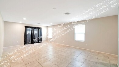 4910 S River Run Dr in Tucson, AZ - Building Photo - Building Photo