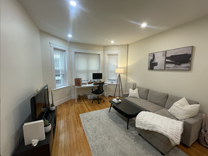 215 Harvard Ave, Unit 7 in Boston, MA - Building Photo - Building Photo