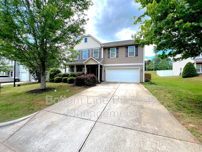 property at 815 Sarah Laura Ln