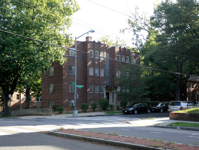 1385 Nicholson St NW in Washington, DC - Foto de edificio - Building Photo