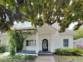 211 Idlewild Ave in Raleigh, NC - Building Photo