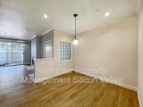602 Arcadia Terrace in Sunnyvale, CA - Building Photo - Building Photo