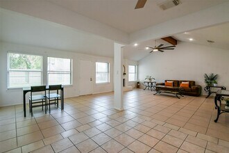 5635 Greenhill Forest Dr in Houston, TX - Building Photo - Building Photo