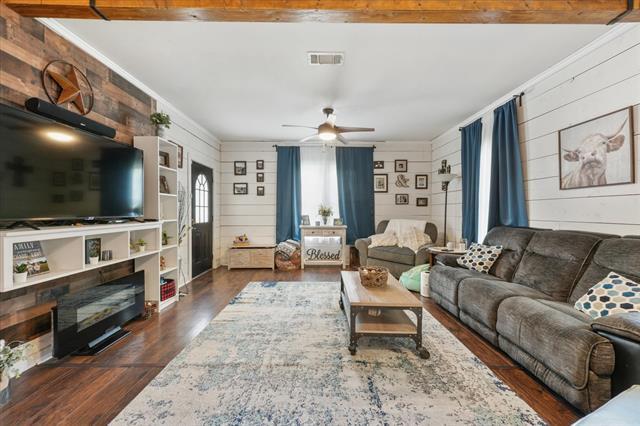 property at 408 Wood St