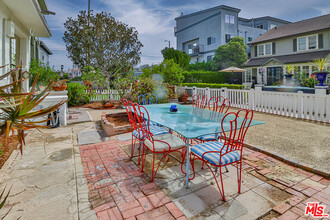 21 Jib St in Los Angeles, CA - Building Photo - Building Photo