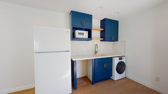 419 H Ave in Coronado, CA - Building Photo - Building Photo