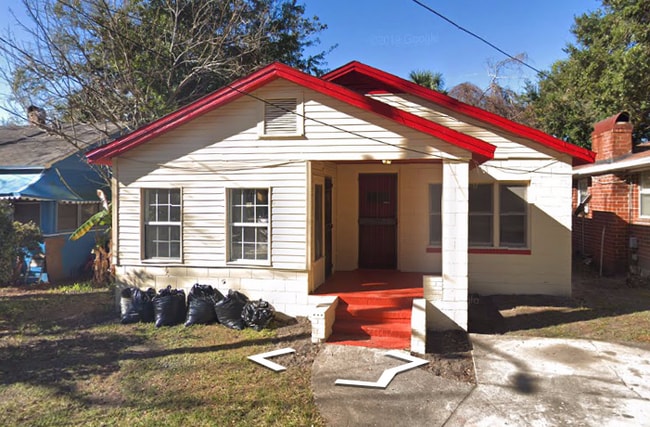 property at 1816 Cleveland St