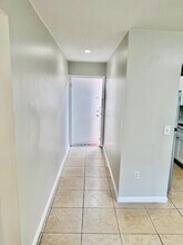 650 SW 2nd Ave in Boca Raton, FL - Foto de edificio - Building Photo