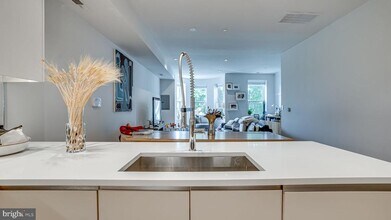 2003 1st St NW in Washington, DC - Building Photo - Building Photo