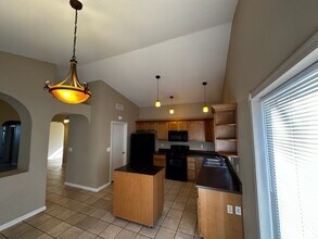 9360 N Waxwing Ct in Tucson, AZ - Building Photo - Building Photo