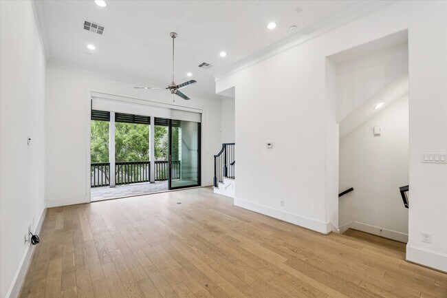 823 Paige St in Houston, TX - Building Photo - Building Photo